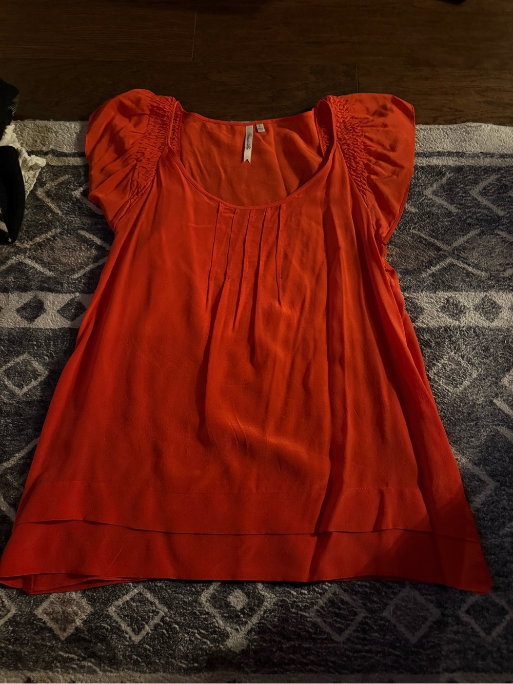 Women’s Short Sleeve Scoop Neck Top in Bright Orange silk 100%